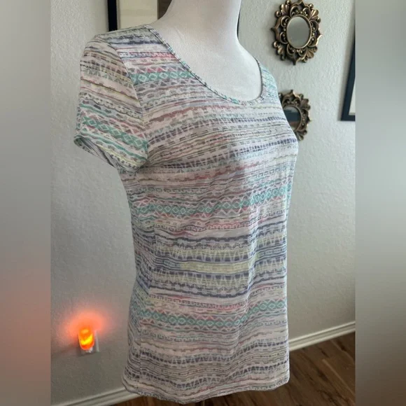 Prana Women's Garland Tee - Picture 3 of 8